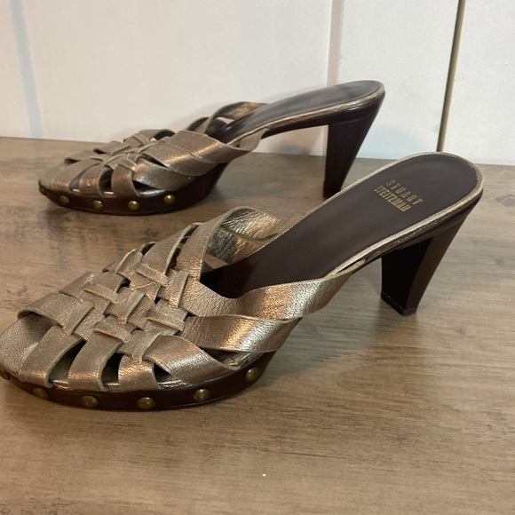 Stuart Weitzman | Dark Bronze Leather Woven Heeled Sandals - Clog Stud Style - 8 - Picture 5 of 8